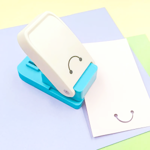 Creative Jewelry Necklace Keychain Tag Card Maker Hole Puncher DIY Decoration Hand Craft Paper Cutter (Random Colour)