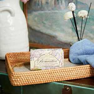 Italy Imported Neistedant Romantic Heart Wisteria Love Beauty Bath Handmade Soap 250g