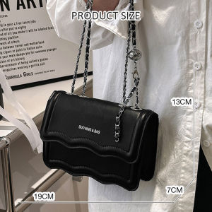 MOUSSON  กระเป๋าใบเล็ก กระเป๋าใต้วงแขนที่เรียบง่ายและไม่เป็นทางการสไตล์เกาหลี กระเป๋าสะพายไหล่ กระเป๋า Messenger แฟชั่น กระเป๋าสี่เหลี่ยมเล็กลำลอง