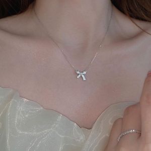 New Silver Shining Zirconia Hollow Bow Pendant Necklace for Women Jewelry Gift