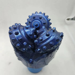 Toothed three-wheel drill bit for well oil rock drilling W-w