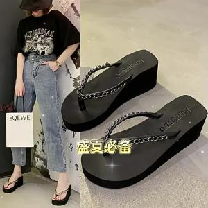[Free Shipping] Trendy Metal Chain Wedge Heel 6.5cm Flip-Flops for Women Summer Thick-Soled Height-Increasing Chain Decorated Outdoor Vacation Non-Slip Sandals