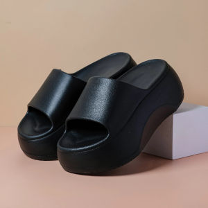 Free Shipping WomenS Summer Thick-Soled Wear-Resistant And Non-Slip Beach Sandals Featuring A Stylish Design EVA Material And Breathable Construction To Prevent Foot Odor