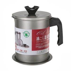 Japanese Oil Pot Household Stainless Steel Filter Mesh With Lid Oil Bottle Kitchen Oil Storage Filter Artifact Lard Residue Oil Storage Tank (READY STOCK)