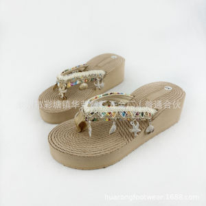 Free Shipping Thick-Soled Beach Sandals Perfect For Seaside Vacations And Travel Featuring A Non-Slip Design.These New Fashionable And Versatile WomenS Summer Flip-Flops Are Ideal For Outdoor Wear