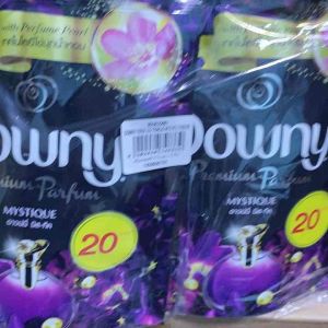 ดาวน์นี่ น้ำยาปรับผ้านุ่ม 100 มล. ยกแพ็ค 3 ถุง