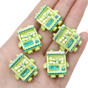 2pcs New Cute Simulation Candy Machine Resin Beads Ornament Doll House Decoration Loose Space Beads for DIY Scrapbooking Crafts Keychain Accessories
