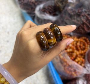 แหวนหินไทเกอร์อาย หน้าใหญ่ เสริมสร้างความกล้าหาญ