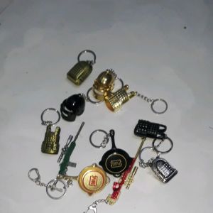 1 Móc khóa mô hình thiết bị trong game Pubg bằng thép không gỉ rất đẹp
