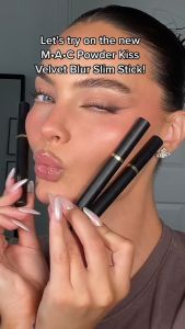 Son thỏi dạng bút MAC Powder Kiss Velvet Blur Slim Stick nhẹ môi dưỡng ẩm giữ màu khóa ẩm sắc nét 12H