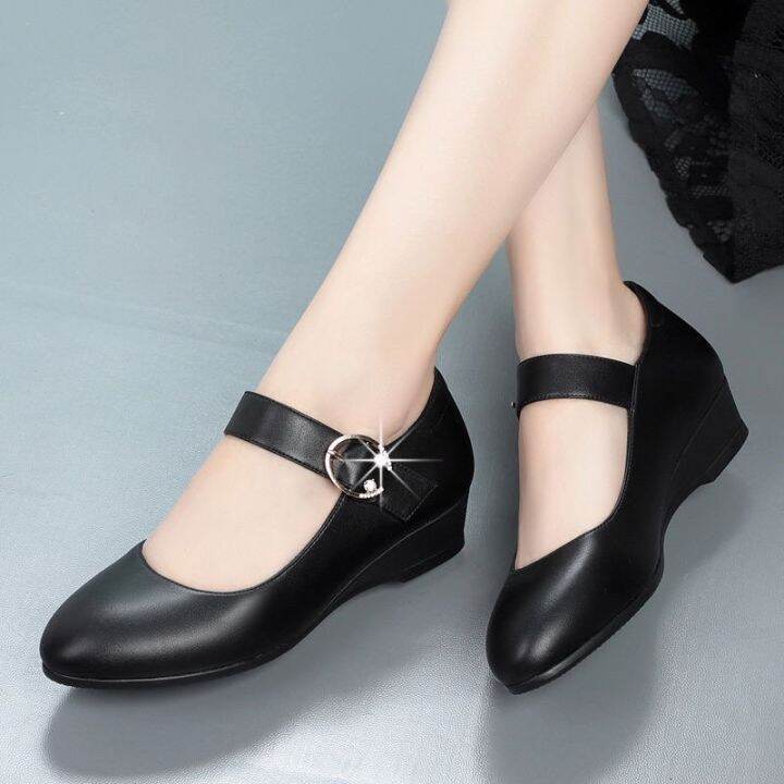 Plain black womens sales shoes