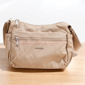 Luggo Diana Tas Selempang Bag Light Tas Lipat Ringan Enteng Warna Coklat Khaki Passport Desain Stylish Trendi