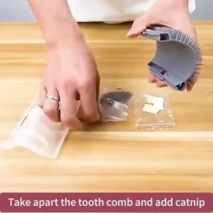 Cat Hair Rubbing Wall Corner Massager Self Groom Brush Kitten Loose Hair Removal Comb