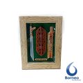 Hiasan Pigura Miniatur Mandau Tameng Khas Dayak Kalimantan Ukuran Besar. 