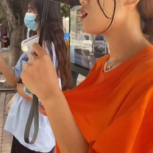 Neck FanLightweight Wearable Fan Low Noise 5 Speed Hands Free Fan Hanging Headphone Design Sports Fan for Indoor & Outdoor