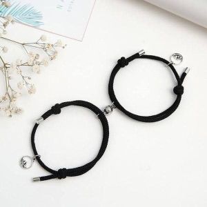 PROMO/GROSIR/TERMURAH Gelang Couple Tali Isi 2 Magnet Attract Persahabatan Tangan Wanita Bracelet
