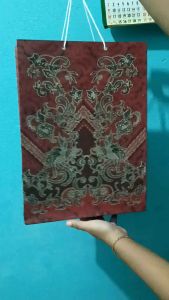 Paperbag Batik uk 25x35 - Desain & Kualitas Tinggi