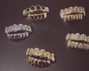 JM New Custom Fit 14k Gold Plated Hip Hop Teeth Grillz Caps Top & Bottom Grill Set (Gold Flat Tooth)
