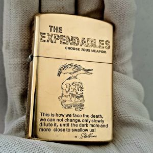 ( Chính Hãng ) Bật Lửa Xăng Đá Zorro Khắc 5 Mặt The Expendables Đồng Nguyên Khối ( Tặng Đá Bấc Xịn) Hột Quẹt Xăng Đá Độc Lạ