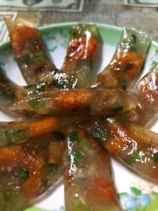 Bánh Bột Lọc Huế  Tôm Thịt - set 100 cái siêu ngon gia vị chuẩn vị Huế (tặng kèm nước mắm cá Huế )