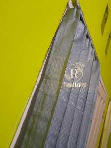 gorden plisket motif sido polos