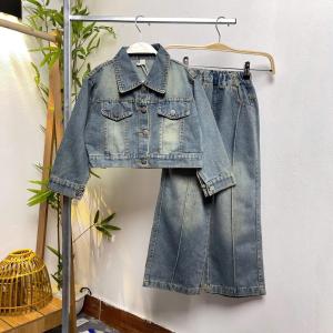 Set jean cho bé gái 5-10 tuổi áo cropto quần ống suông dáng thời trang