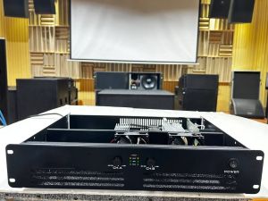 Professional amplifier 2U digital power amplifier professional audio two channels d calss high-power