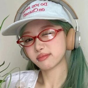 LINSBAYWU Y2K Anti Blue-ray Glasses Ins Retro Small Frame Eyewear Ultralight Lightweight Oval Glasses Women/Men