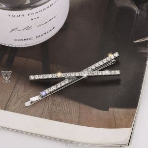 Kẹp tóc nữ hình chữ X kẹp tóc mái đính đá trẻ trung phong cách Hàn Quốc phụ kiện tóc Cloe Accessories 4596