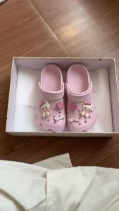 [Free Shipping] New Cute Hello-Style Clogs For Girls Designed For Outdoor Wear With A Height-Increasing Non-Slip And Soft-Soled Design Perfect For The Beach