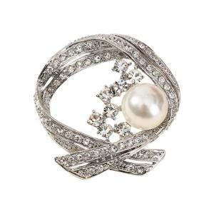 Fashionable Rhinestones Pearls Brooch Elegant Dress Accessory For Business Event Daily Wear Alloy Pin