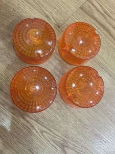 BỘ 4 NẮP XI NHAN XE CUB 81 LOẠI ĐẸP