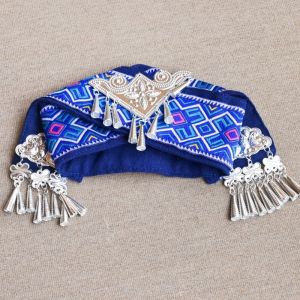 MAOMEI Trang sức bạc giả Váy thú cưng phong cách dân tộc Trung Quốc Cổ điển Có thể điều chỉnh Mèo Chó Khăn choàng Mũ Sáng tạo Thoải mái Trang phục hóa trang cho thú cưng Dành cho chó nhỏ vừa và lớn