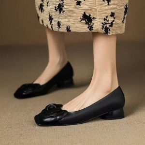 Free Shipping Camellia-Style Shallow-Toe Flats For Women Suitable For Spring And Autumn With Soft Soles Versatile For Commuting Comfortable To Wear And Featuring A Chunky Heel Making Them Ideal Work Shoes