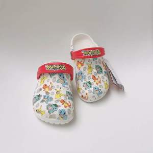 [TẶNG 12 STICKER] - Dép sục Cross Classic Pokemon cho bé trai bé gái trẻ em Cros nhiều màu HannaKids giày xục Croc Clog Kid nam nữ xuất khẩu tặng Sticker - Thế Giới Cross