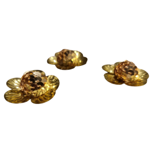 10pcs Handmade Metal Beads Caps Round: These are made from high-quality fade-resistant zinc-based alloy. They feature an intricate round design suitable for beads up to 14mm. They come in 3 classic colors: Antique Bronze Silver and Gold.