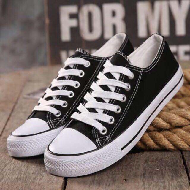 Low cut hot sale canvas shoes