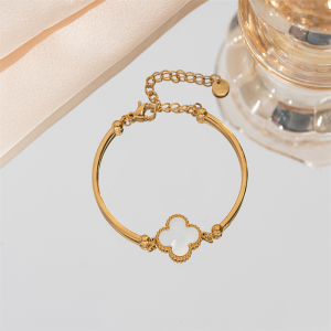 Fashion High-Grade Four-Leaf Clover Bracelet Womens Simple Titanium Steel No Fading Bracelet Access