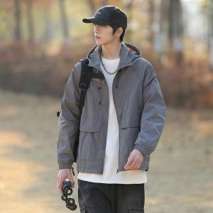 Mens Windproof Lightweight Jacket Loose Casual Outdoor Sports Jacket Rain Coat Suncreen Coats for Outdoor Hiking Traval