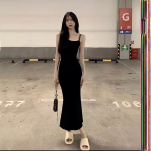 Đầm body nữ 2 dây dáng dài basic trơn về 2 màu đen sọc siêu xinh d114 váy nữ thời trang dáng đuôi cá dễ phối MINMIN