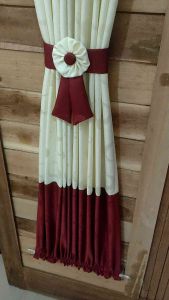 Gorden Kupu-Kupu Minimalis Combinasi Terbaru Warna Merah Maron-Cream