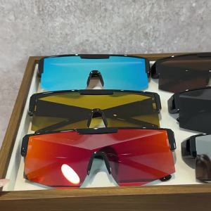 AU Cycling glasses can be worn over prescription glasses tr Polarized sunglasses for men sun protection for women UV protection sunglasses and over-glasses