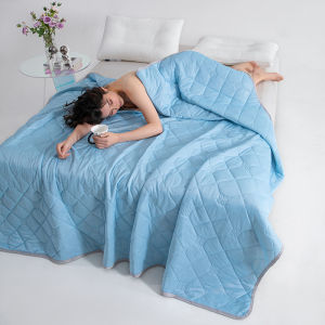 Grade A Cooling Summer Blanket for Bed Soft Breathable King Summer Quilt Queen Air Condition Comforter Lightweight Cool Duvet2026