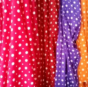 Kain Sifon Motif Polkadot Lebar 150cm: Kualitas & Fungsi