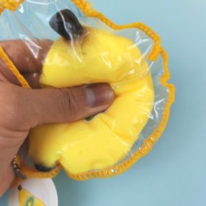 OUTOPEAN Làm thủ công Đồ chơi giảm căng thẳng Mềm mại Vật liệu đàn hồi chậm Đồ chơi bóp hình quả chuối Thiết kế trái cây chân thực Đồ chơi xả stress mềm mại để thư giãn và giảm lo âu