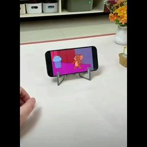 【Ship in 24H】桌面便携式可折叠手机支架Desktop Portable Foldable Mobile Phone Stand Mobile Phone Stand Portable Bed Keychain Multifunctional Stand