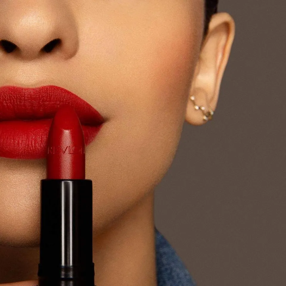 Revlon Super Lustrous Matte Lipstick – Farbe 052 'Show Stopper', Matte Lippenstift Mit Intensiver Deckkraft