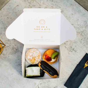 [HALAL CERTIFIED] Happy Oven 4 Pcs Gift Boxes - 10 Boxes of 4 Pcs Tarts Cakes Pastries w Nice Packaging! Free Delivery! (Can Choose Delivery Date and Time!)