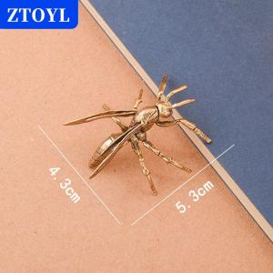 [COD]🔥🔥🔥ZTOYL 1 Piece Miniature Simulation Insect Desk Ornament Brass Bee Figurines Table Tea Pets Antique Copper Crafts Home Decoration