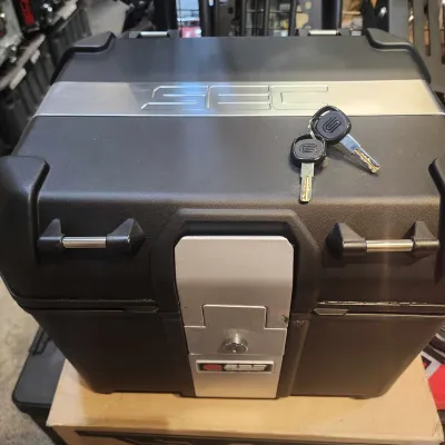 SEC brand - Black series topbox ( 45L )